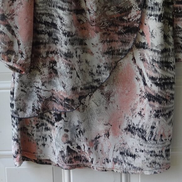 EBADA women's top/dress size L, poly with stretch, cream, black and peach print - Picture 12 of 14